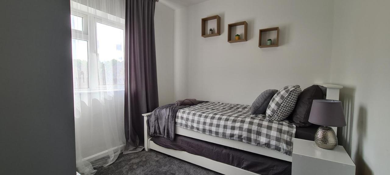 Cosy 3-Bedroom House In Aspley Nottingham Exterior foto